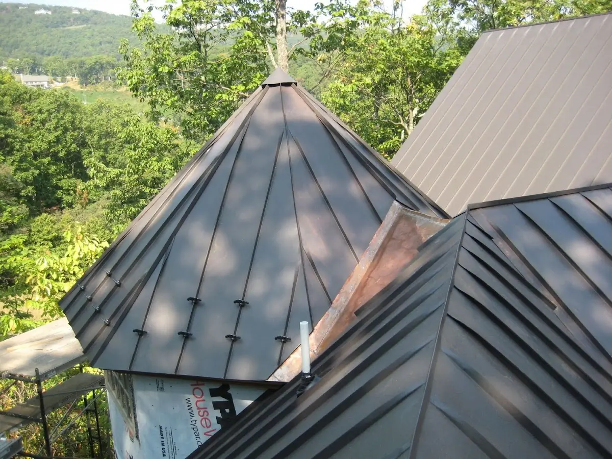 Professional Gutter Cleaning by Craftsman Roofing in Berlin